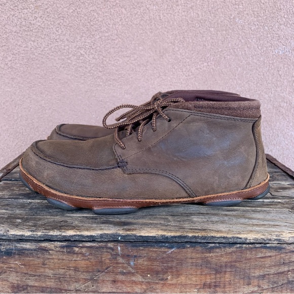 Olukai Hamakui Leather Chukka Moc Toe Boot - Picture 2 of 9